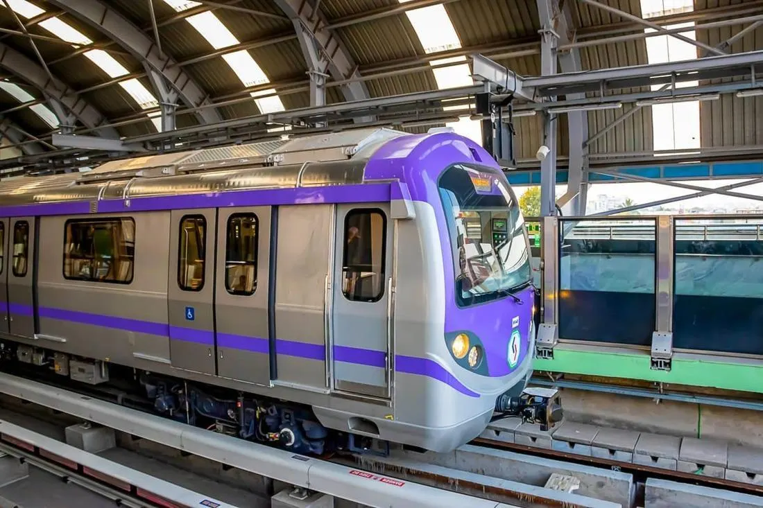 The first driverless-capable Blue Line train set delivered to Byappanahalli depot