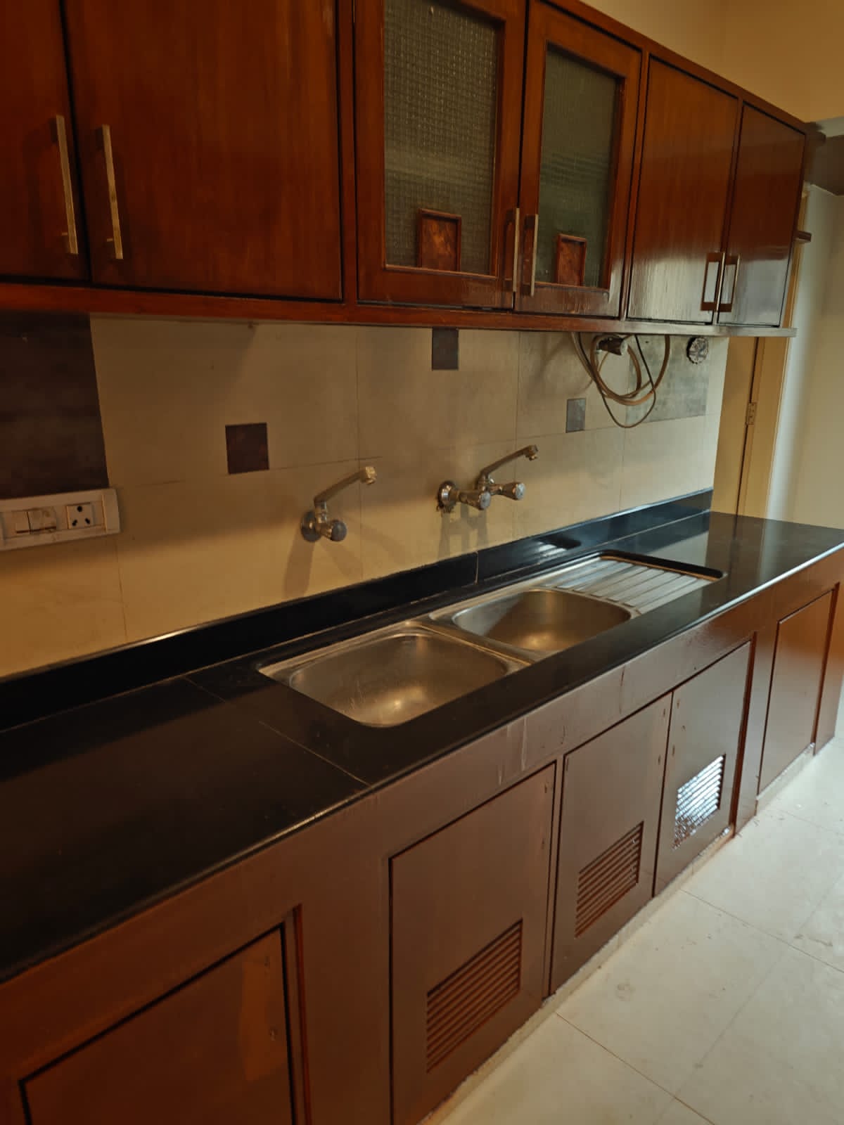 Premium 3 BHK residence in the heart of Cooke Town, off Davis Road. - Image 5