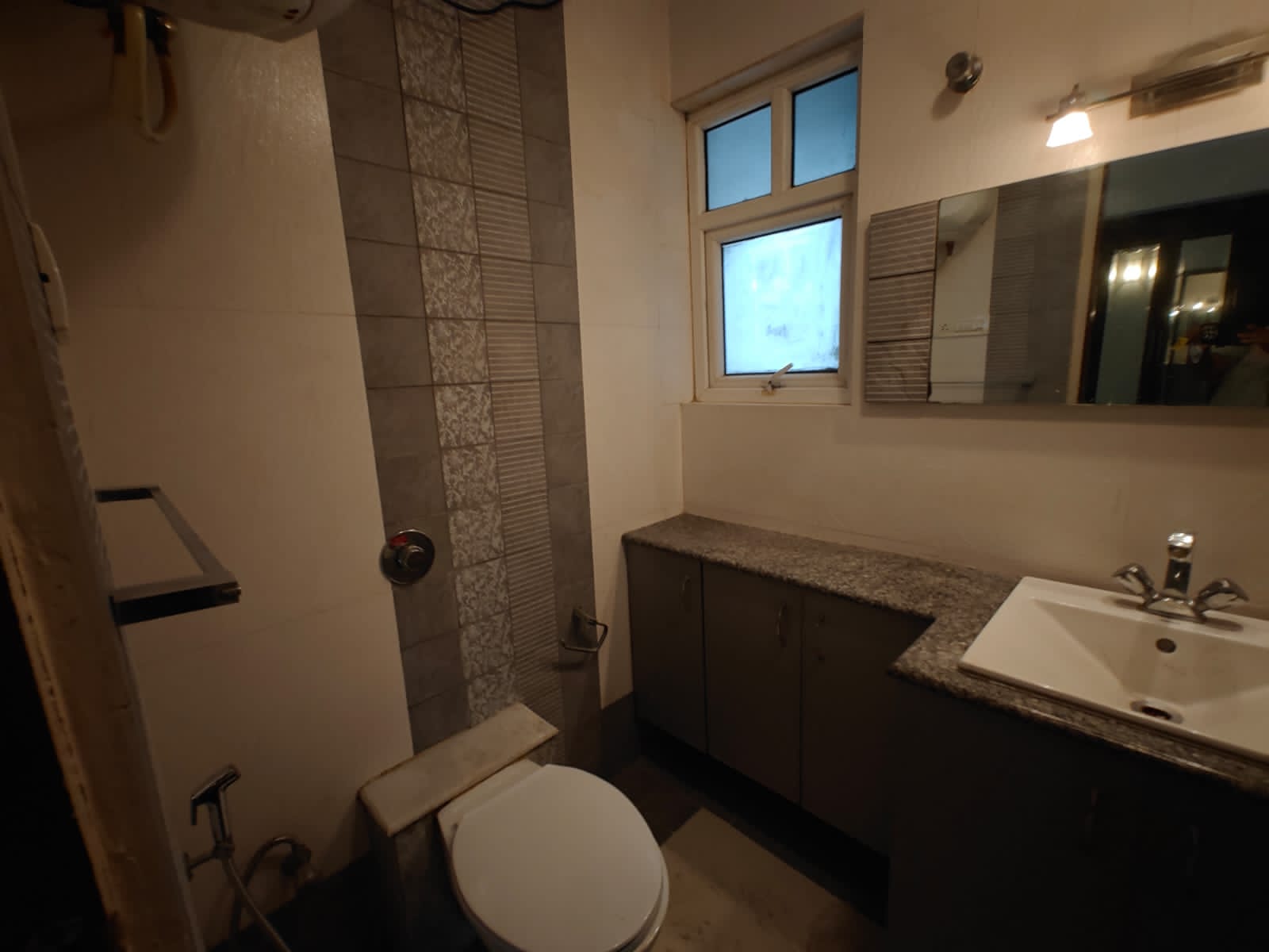 Premium 3 BHK residence in the heart of Cooke Town, off Davis Road. - Image 9