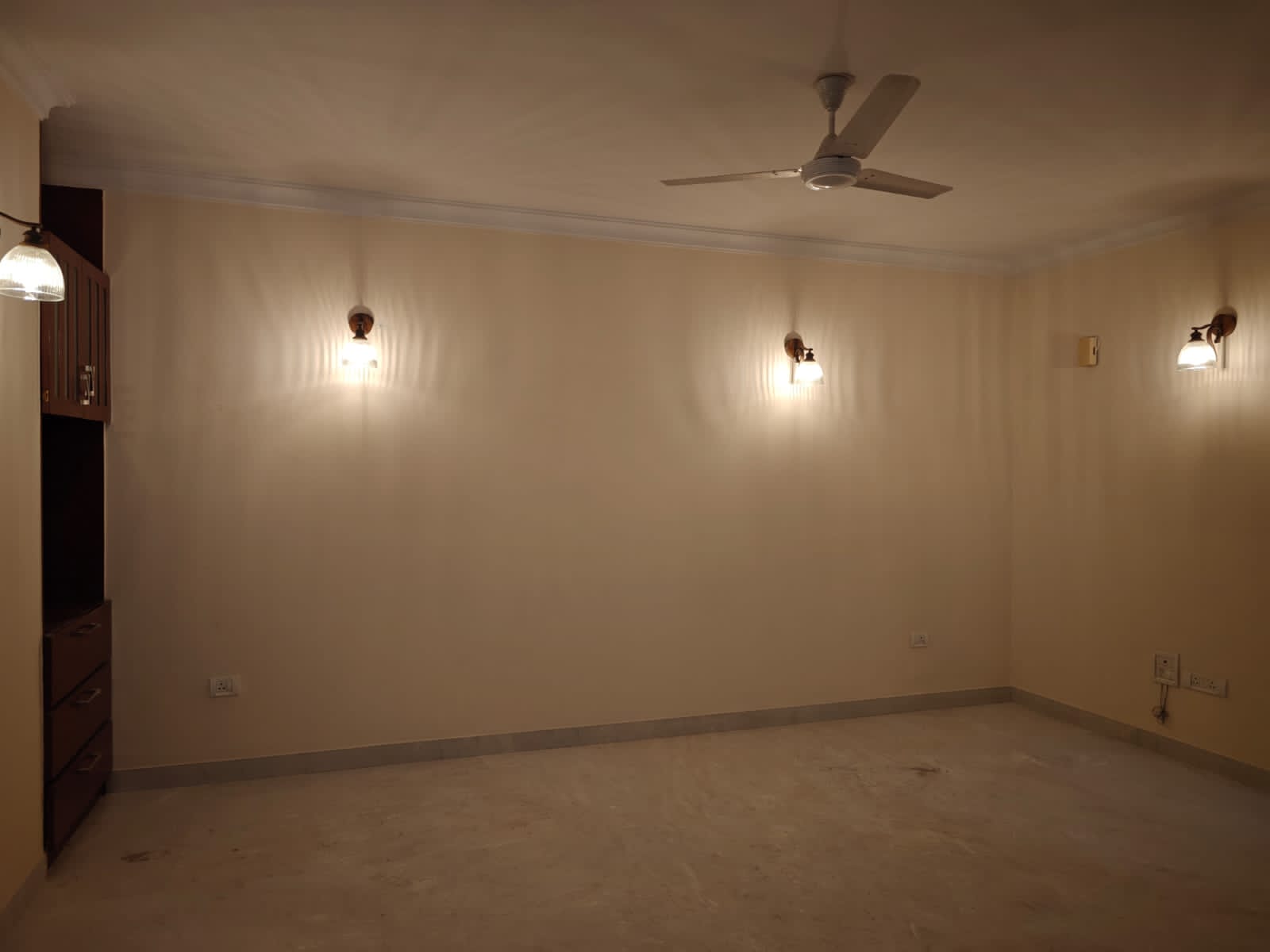 Premium 3 BHK residence in the heart of Cooke Town, off Davis Road.