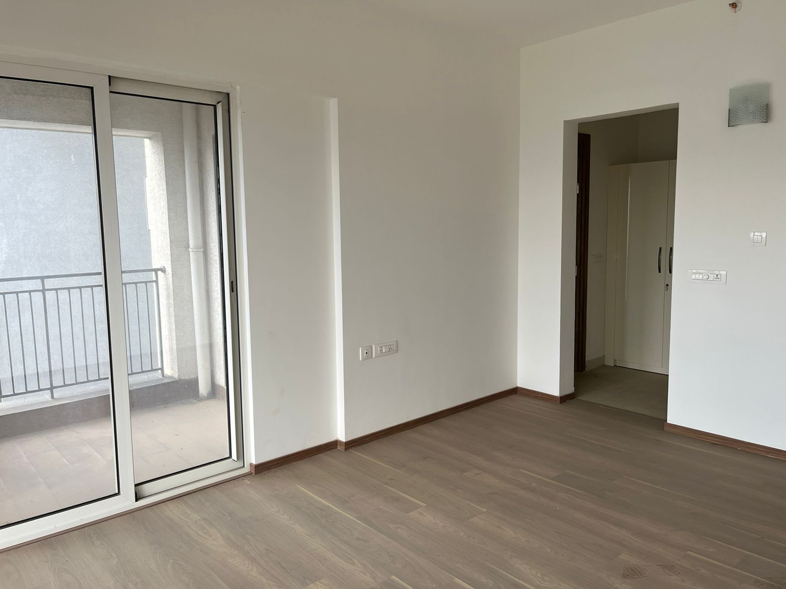 Nagwara, Spacious 4BHK, SNN Clermont, Elite Views - Image 3