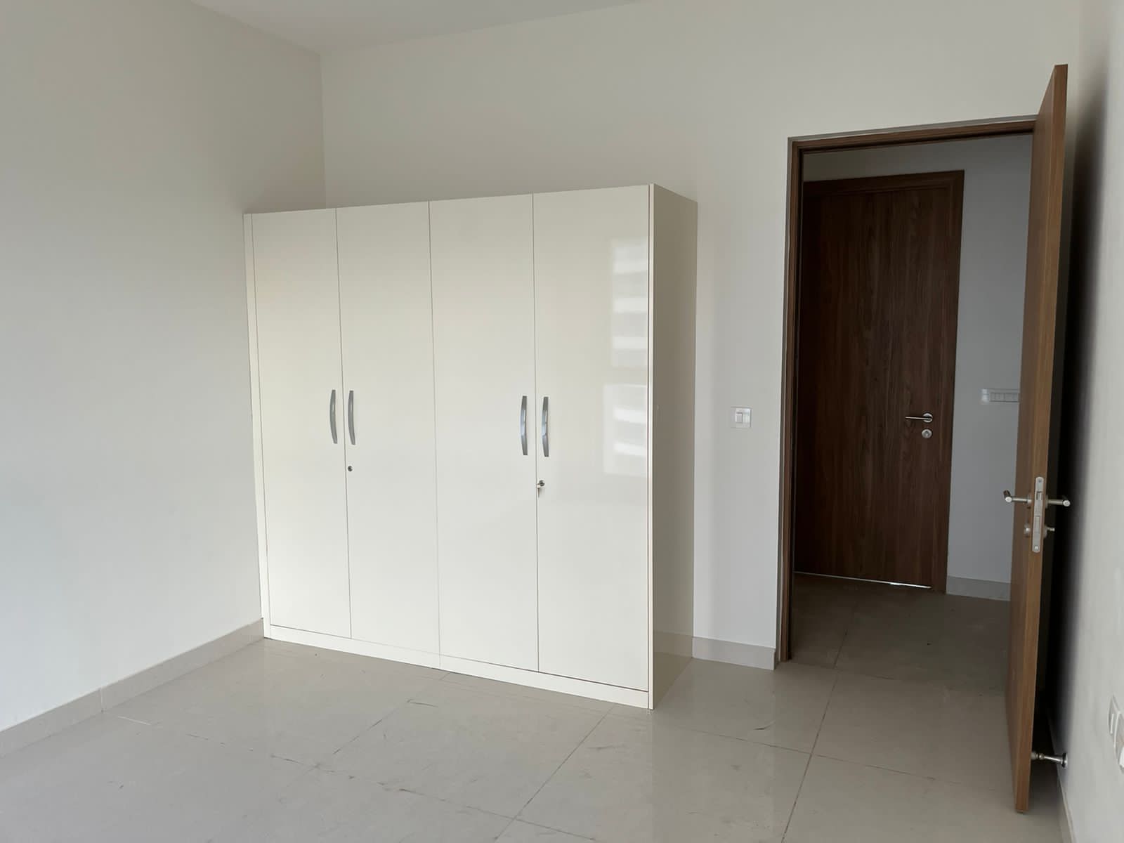 Nagwara, Spacious 4BHK, SNN Clermont, Elite Views - Image 6
