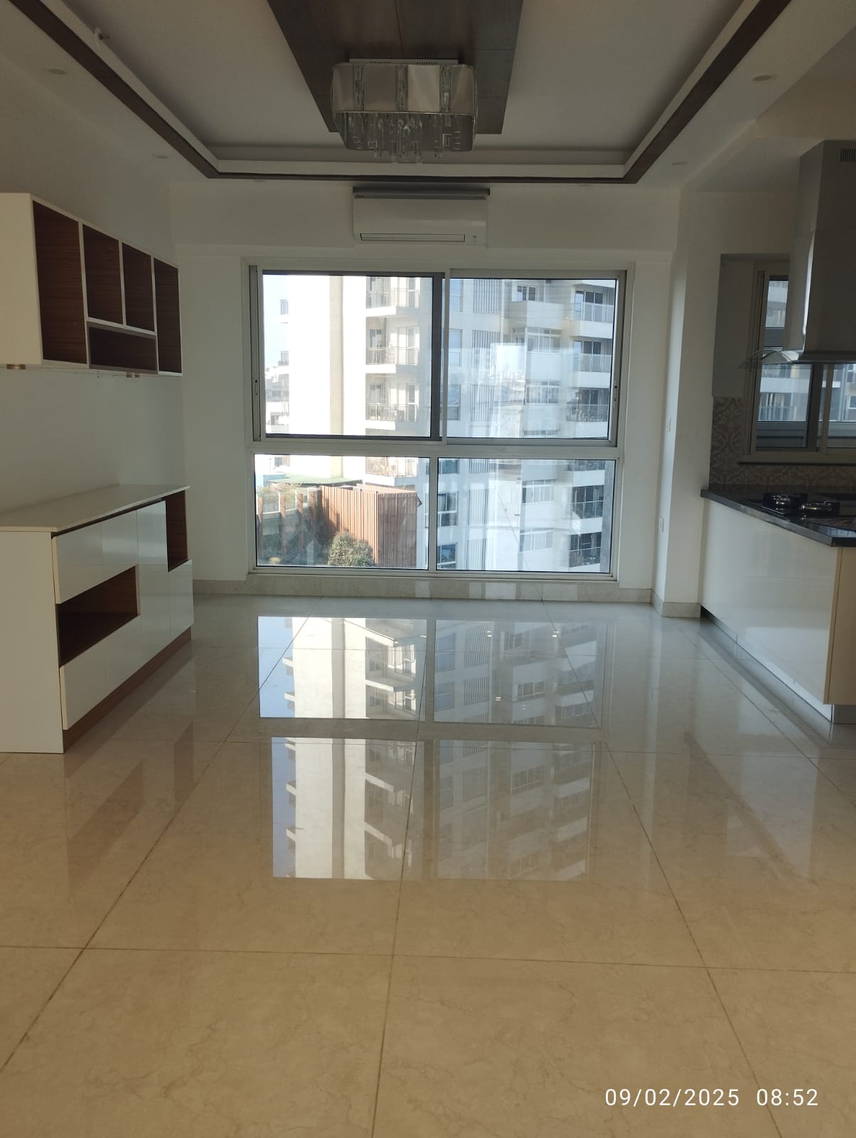 Nagwara, Spacious 4BHK, SNN Clermont, Elite Views - Image 12