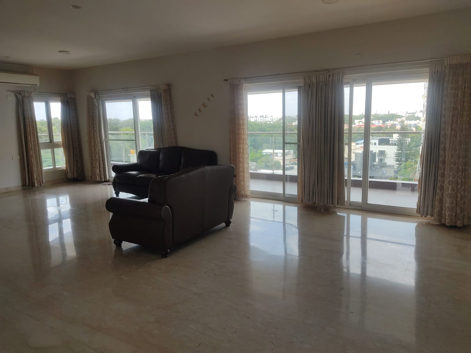 Ulsoor, Grand 4BHK, Prestige Hermitage, Ultra-Luxury Rental - Image 14