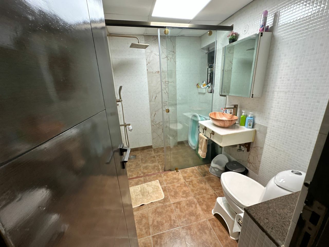 Luxurious 4BHK Duplex with Internal Lift – HM Tropical, R.T. Nagar - Image 2