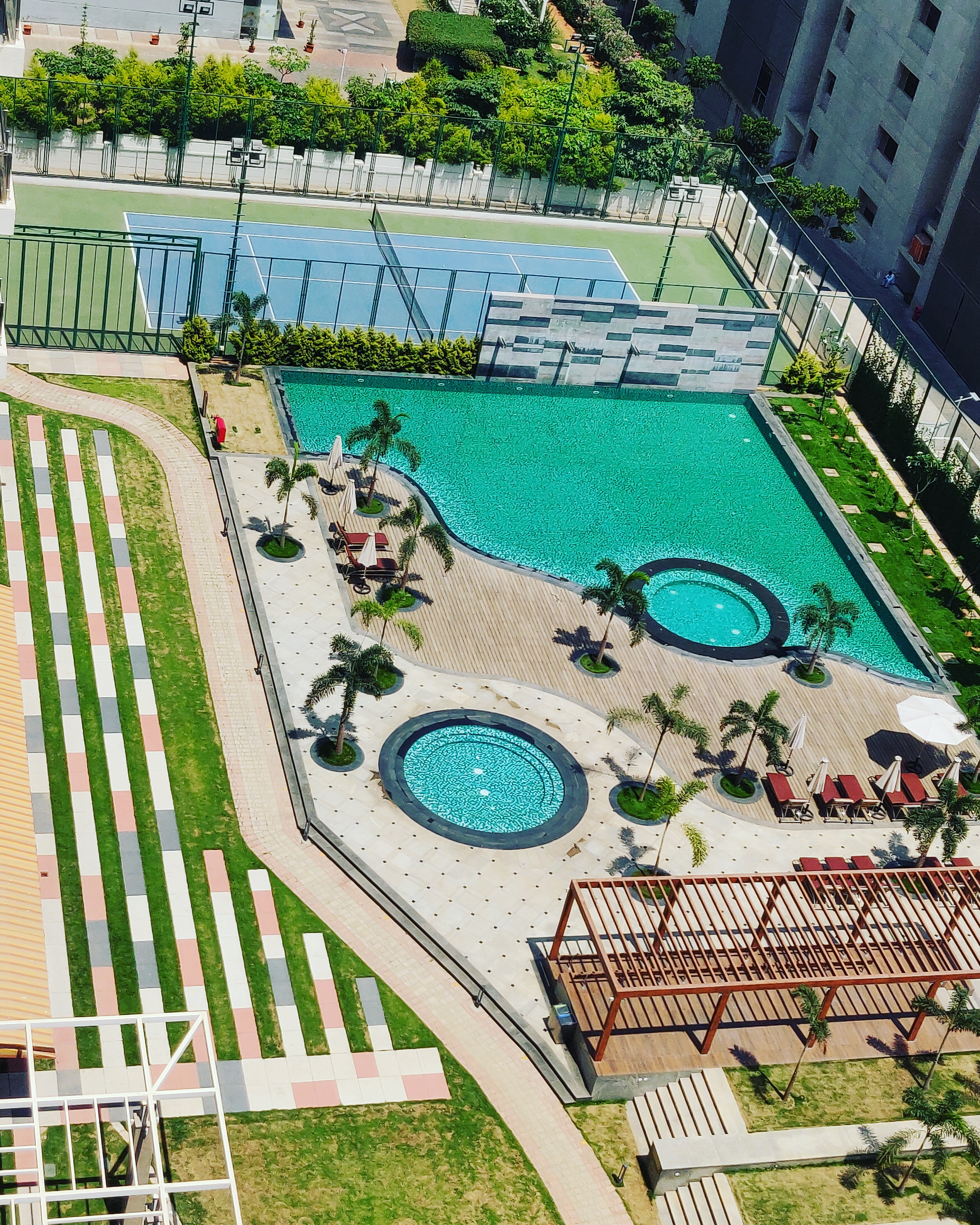 Sahakara Nagar, Executive 4BHK, RMZ Latitude, Higher Living