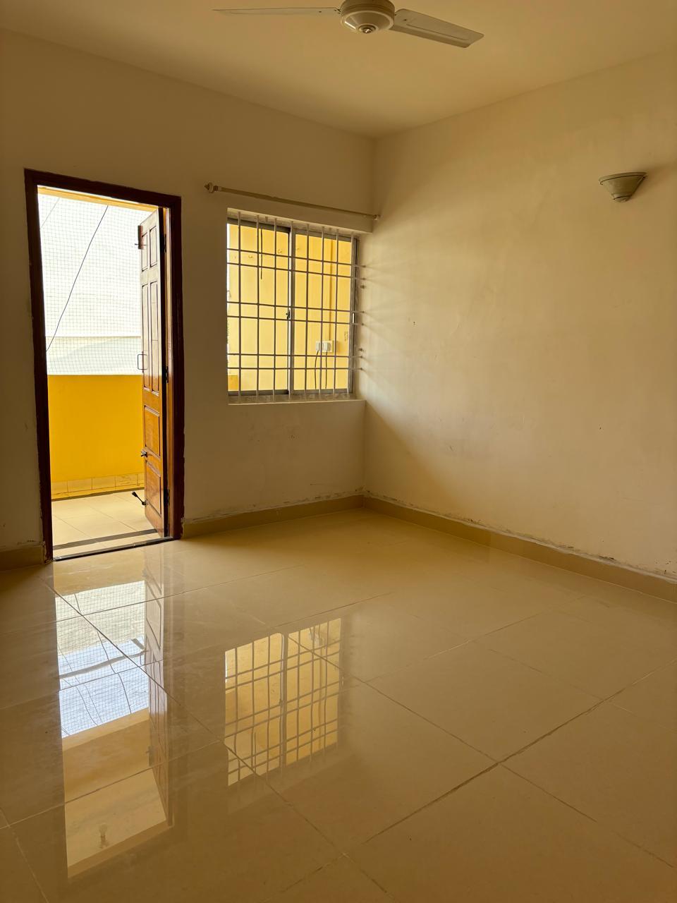 Murugeshpalya, Spacious 2BHK, Port View Apartment, Prime Location