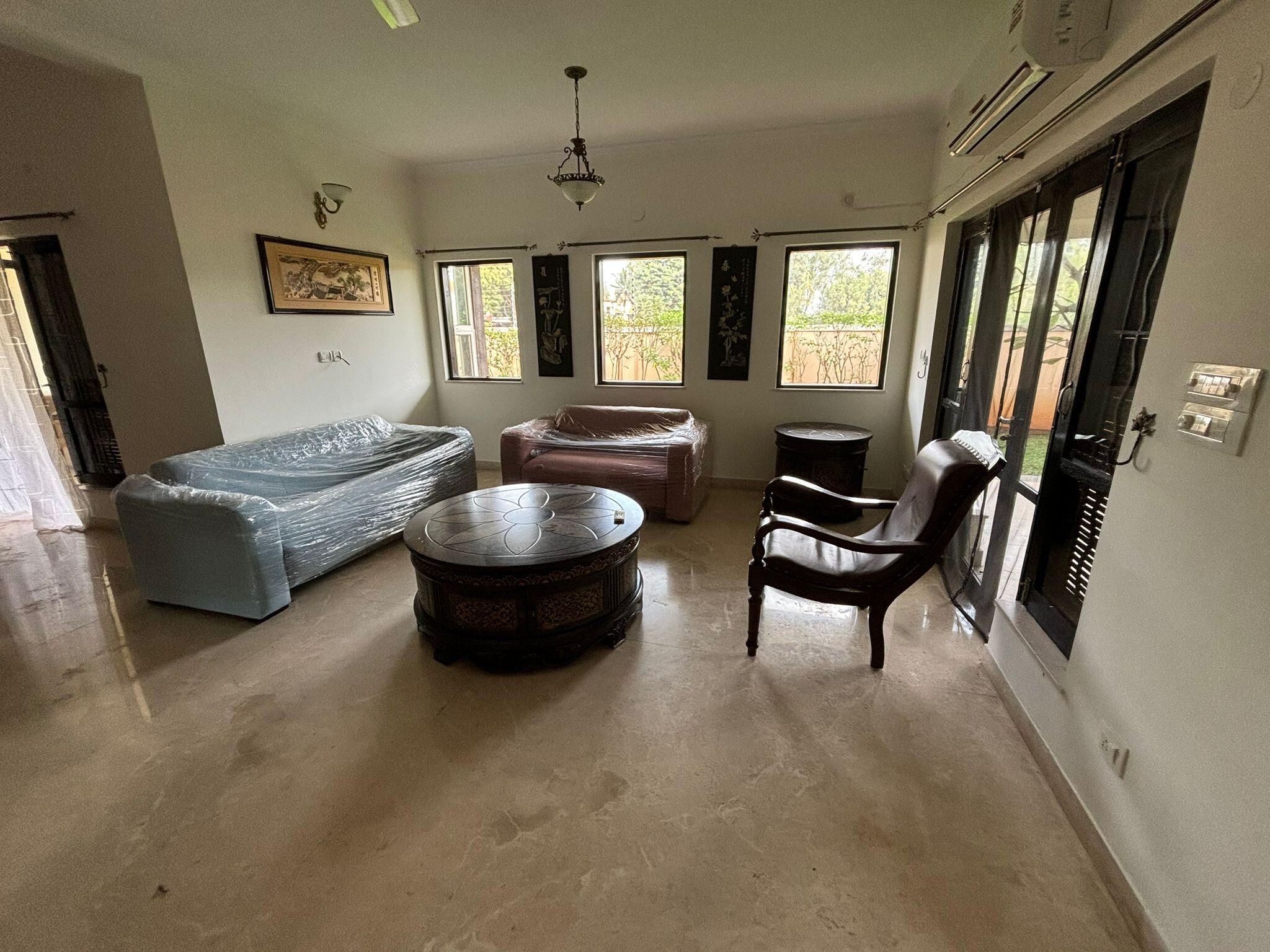 Doddaballapur Road, Grand 4BHK Villa, Prestige Oasis, Exclusive Living - Image 3