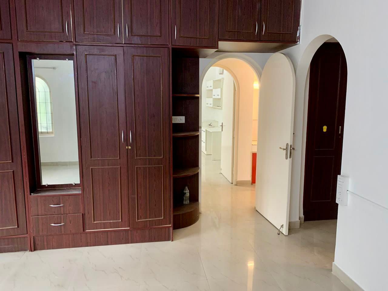 Brunton Road, Executive 4BHK, Central Bangalore's Premier Rental - Image 6