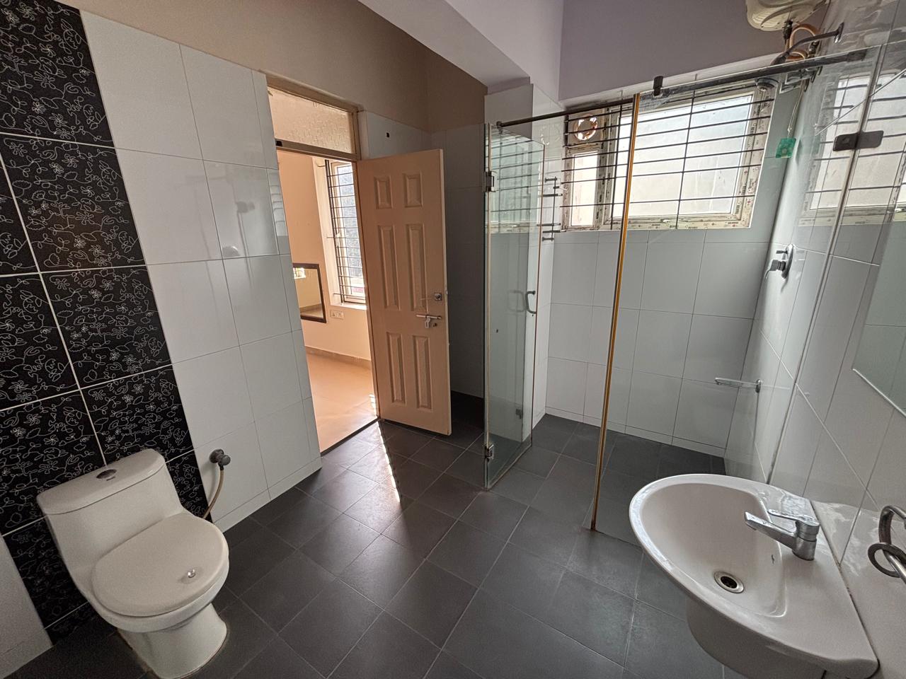 MSR North City, Spacious 4BHK House, Hebbal Extension, Executive Rental - Image 8