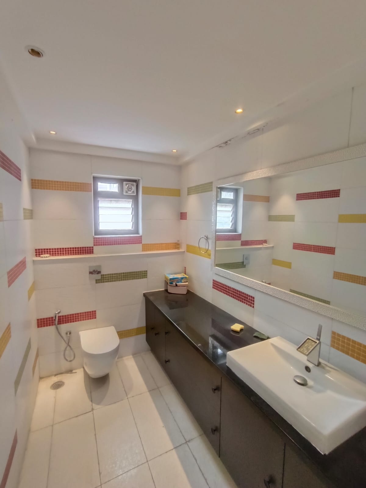 SPACIOUS MODERN CLASSY VILLA IN GATED COMMUNITY FOR IMMEDIATE RESALE - Image 33