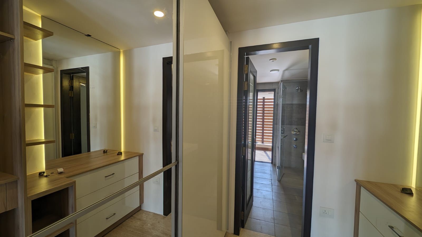 Domlur/Kodihalli, Ultra-Luxury 4BHK Triplex, Embassy Grove, Private Pool - Image 2