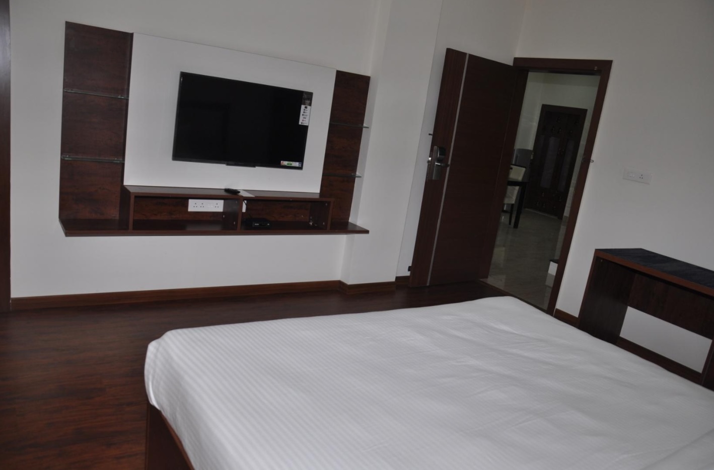 Swiss Town Fully Furnished 3BR Luxury Villa for Sale  5 Cr - Image 4