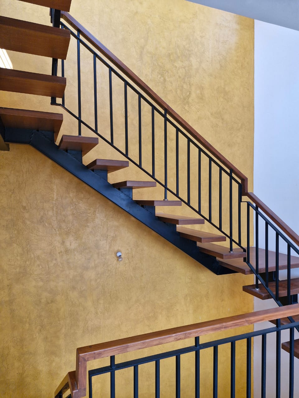 Luxury Villa for Sale – Swiss Town, Sadahalli Gate 5.5 Cr [Exchange Only] - Image 5