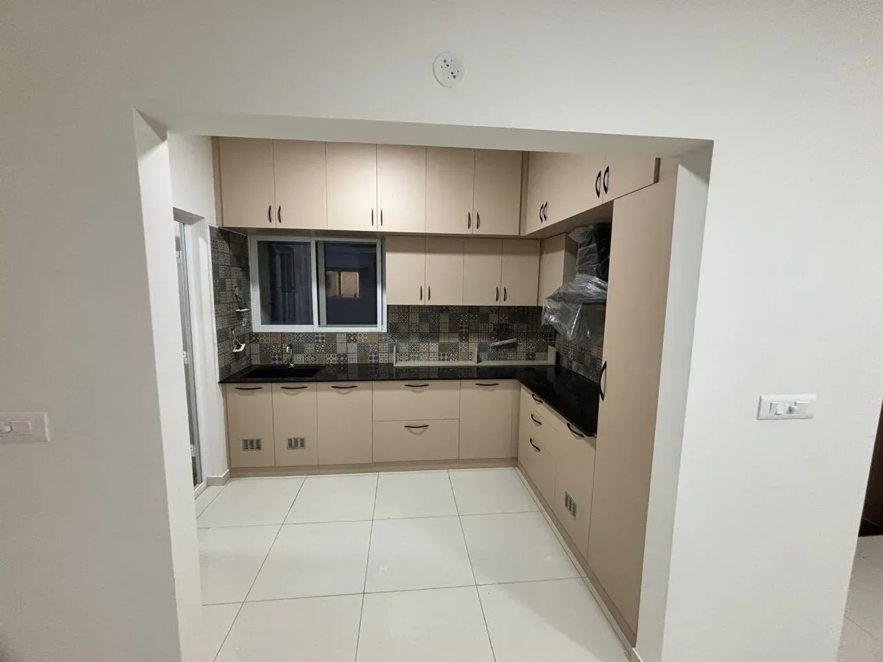 Sarjapur Road | High-Rise Luxury with Panoramic Views | 1430 Sq. Ft. 1