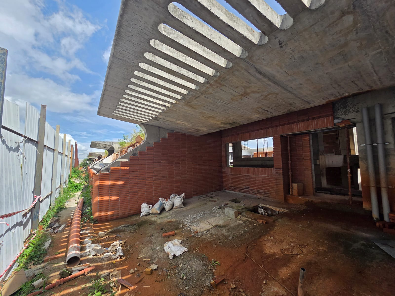 North Bangalore Exquisite Unfurnished Villa at After the Rain - Image 4