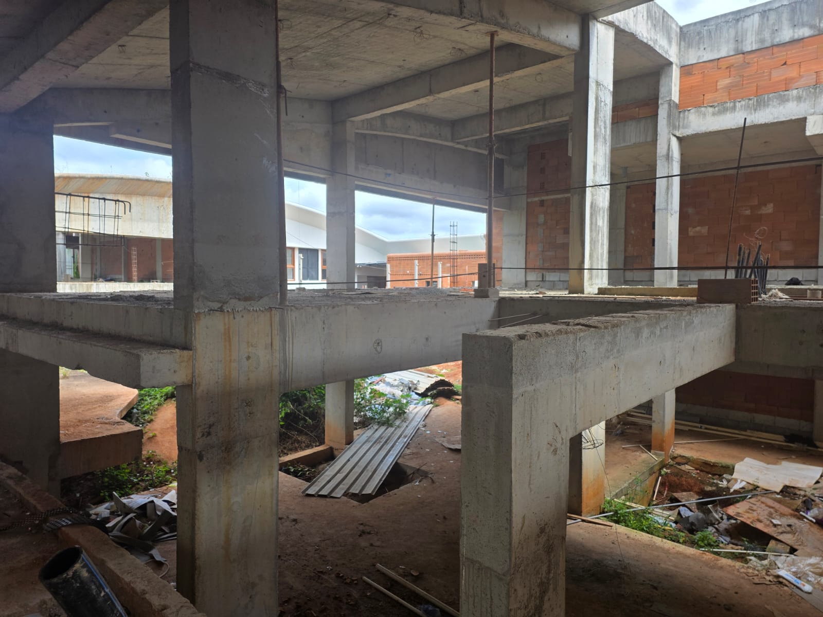 North Bangalore Exquisite Unfurnished Villa at After the Rain - Image 11