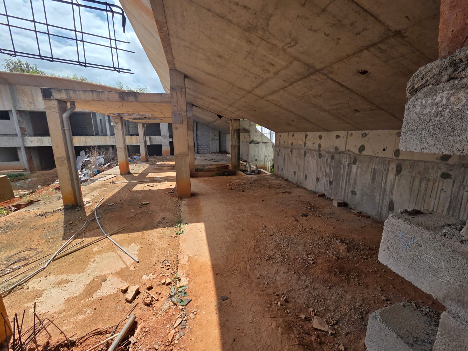 North Bangalore Exquisite Unfurnished Villa at After the Rain - Image 14