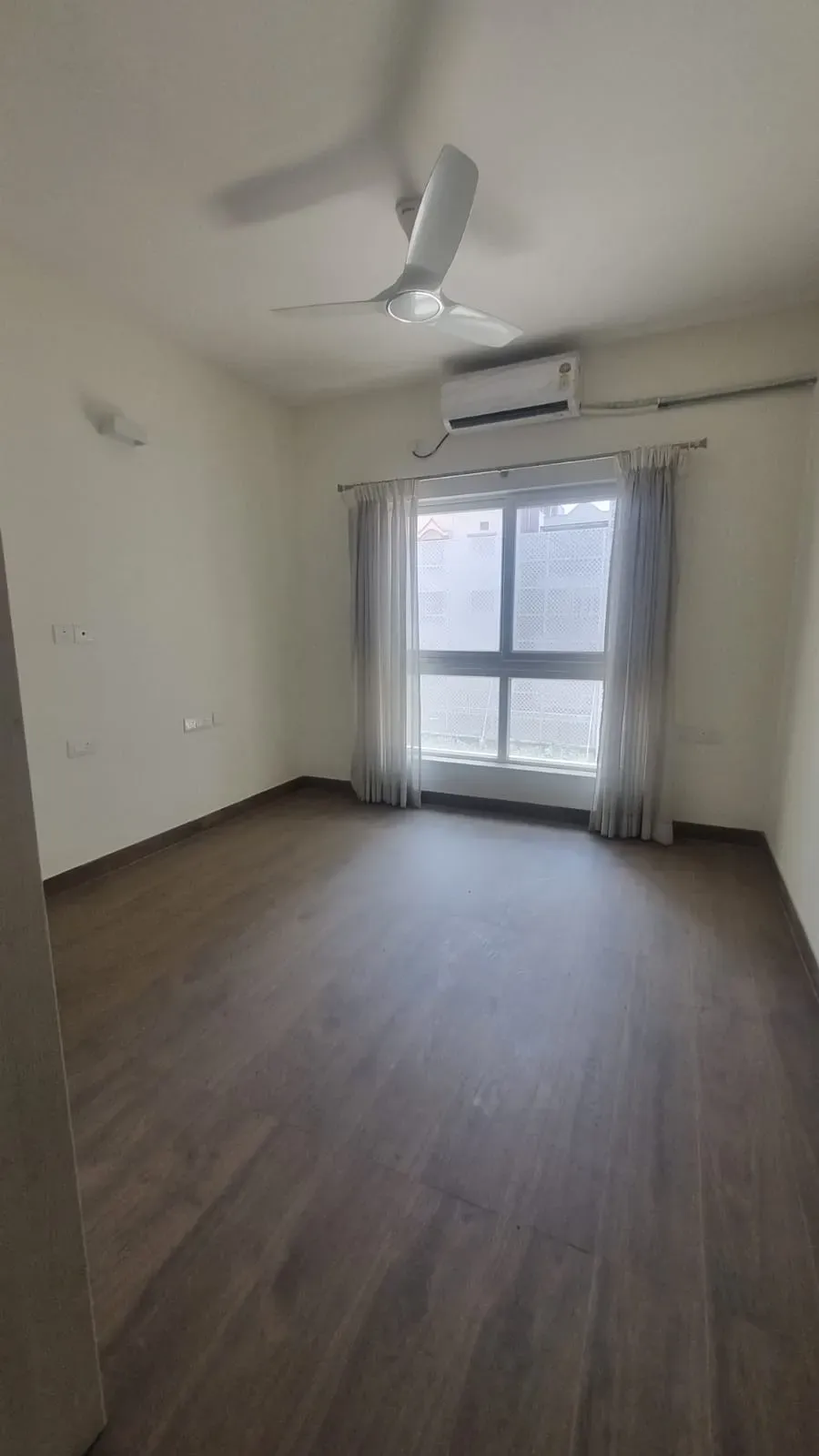Premium 3BHK Flat for Sale at Prestige Botanique. Step into refined living in one of Bangalores most soughtafter addresses 5