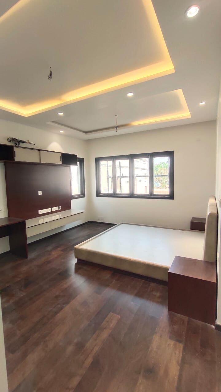 6 Bed 6 Bath Embassy Blvd - Property in Bangalore