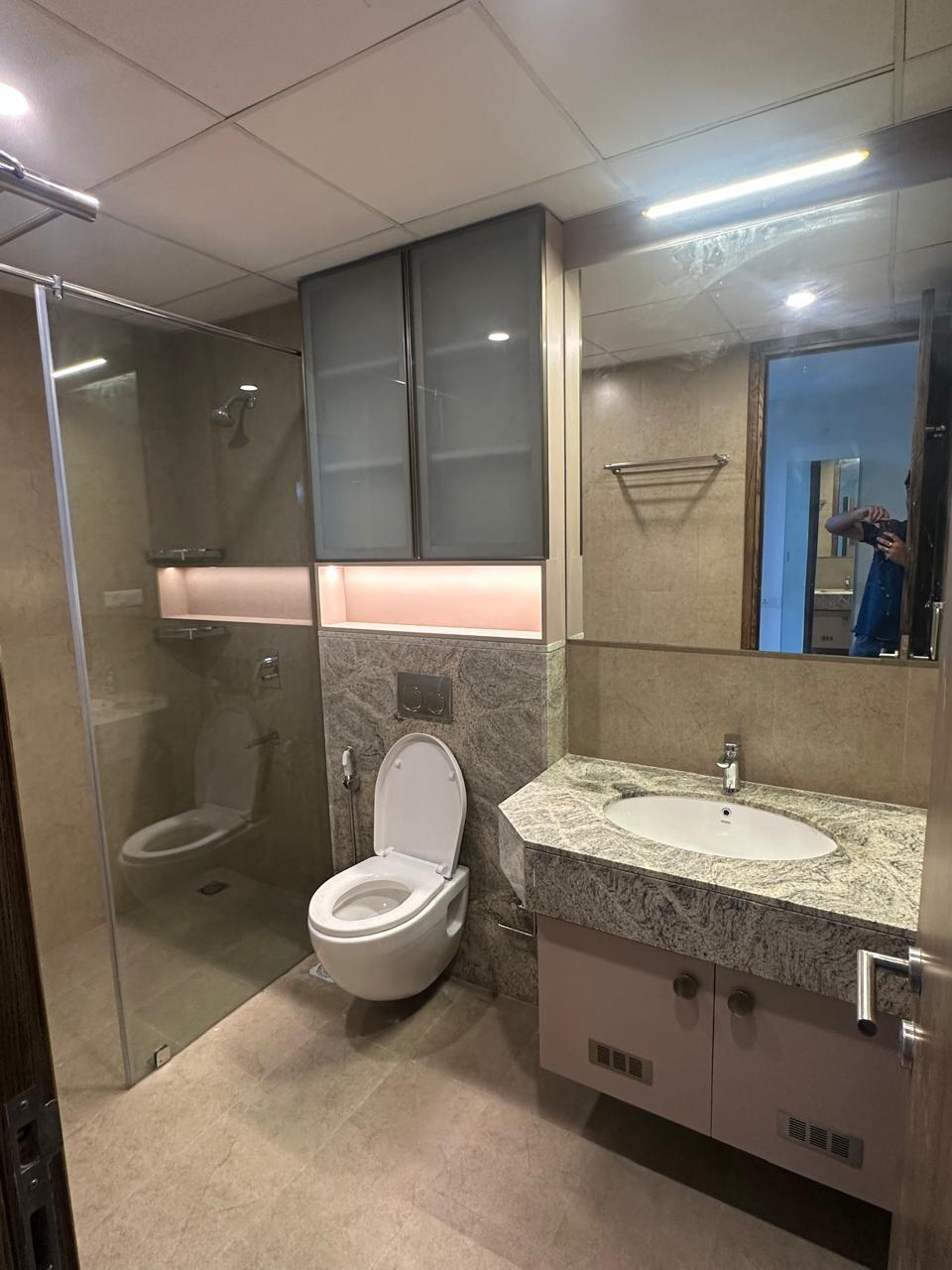 La Palazzo a Beautiful 4 Bed Room for Rental  - Image 8