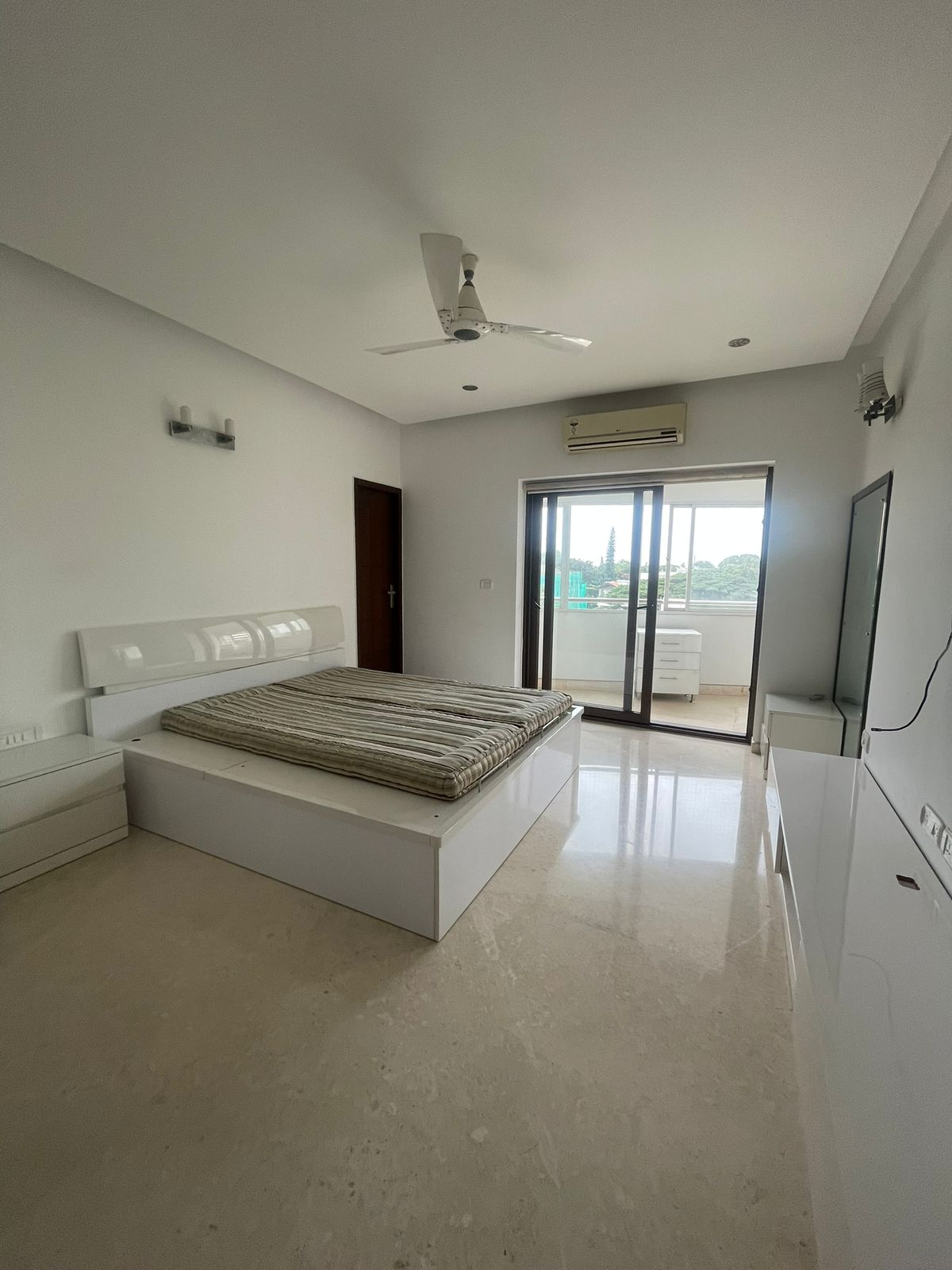 Stunning 3 BHK Rental Property in the prestigious Sadashivnagar | 3800 sqft - Image 6