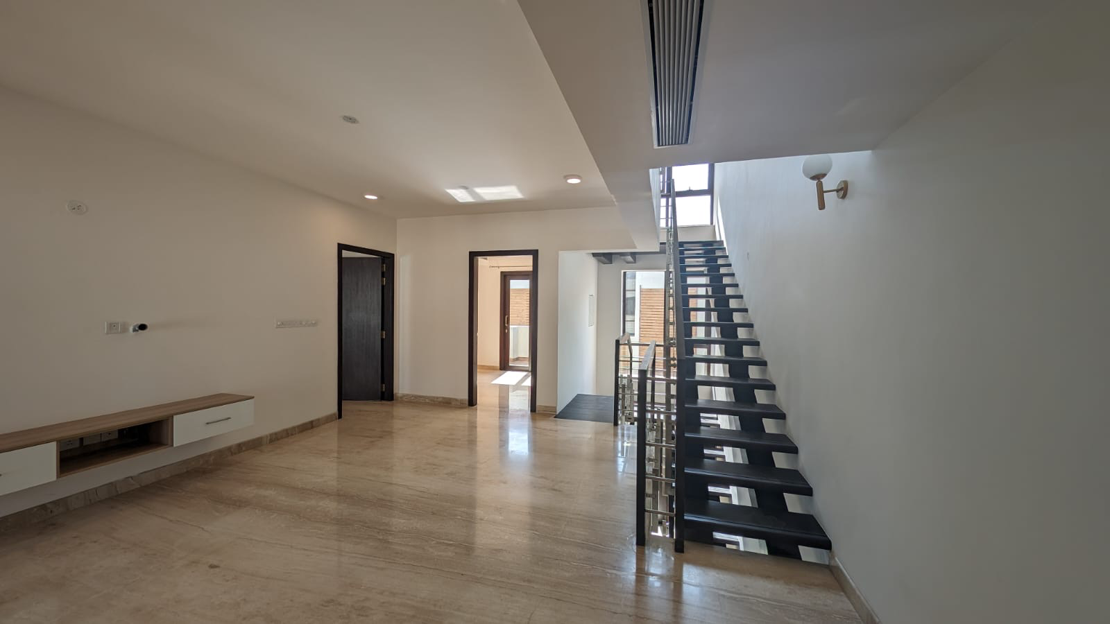 Embassy grove - Image 10