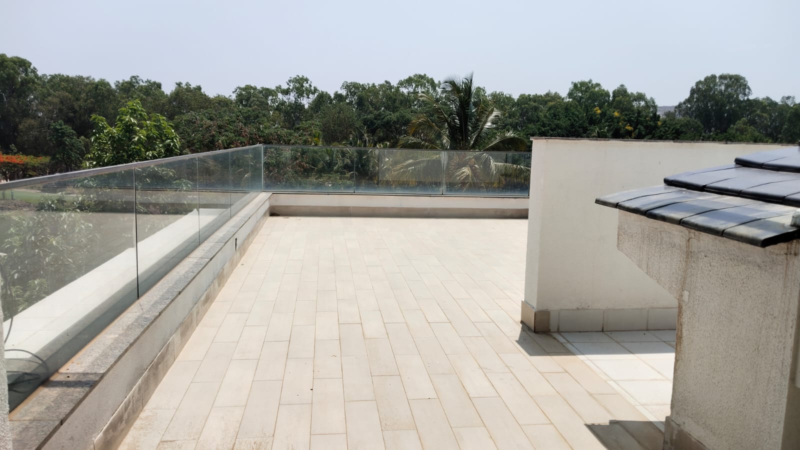 Pool Side Beautiful 4 BHK Property for Sale in the coveted Prestige Golfshire | 5896 sqft - Image 3