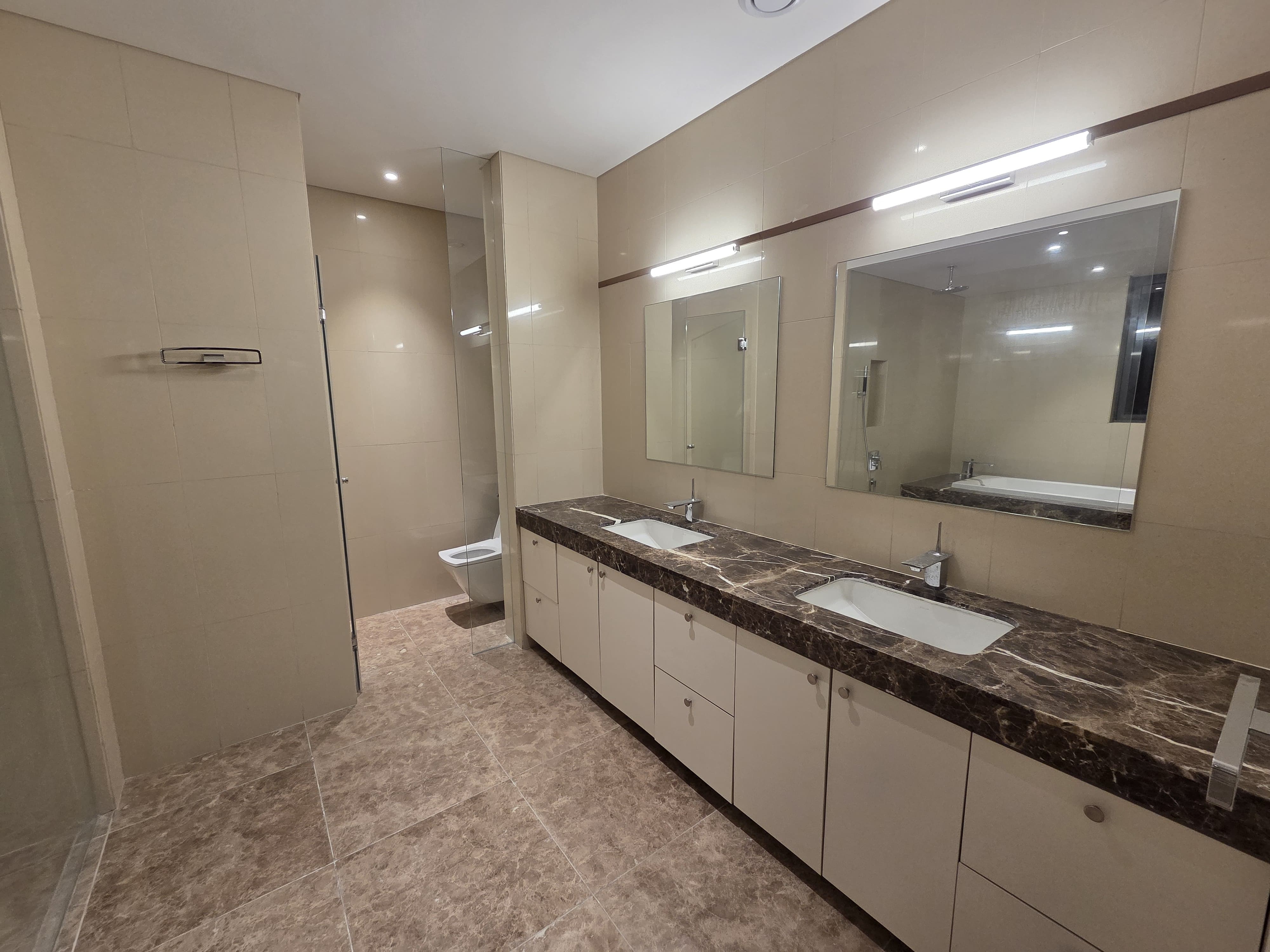 Hebbal | 4 BHK Luxury Resale | 5081 Sq. Ft. - Image 9