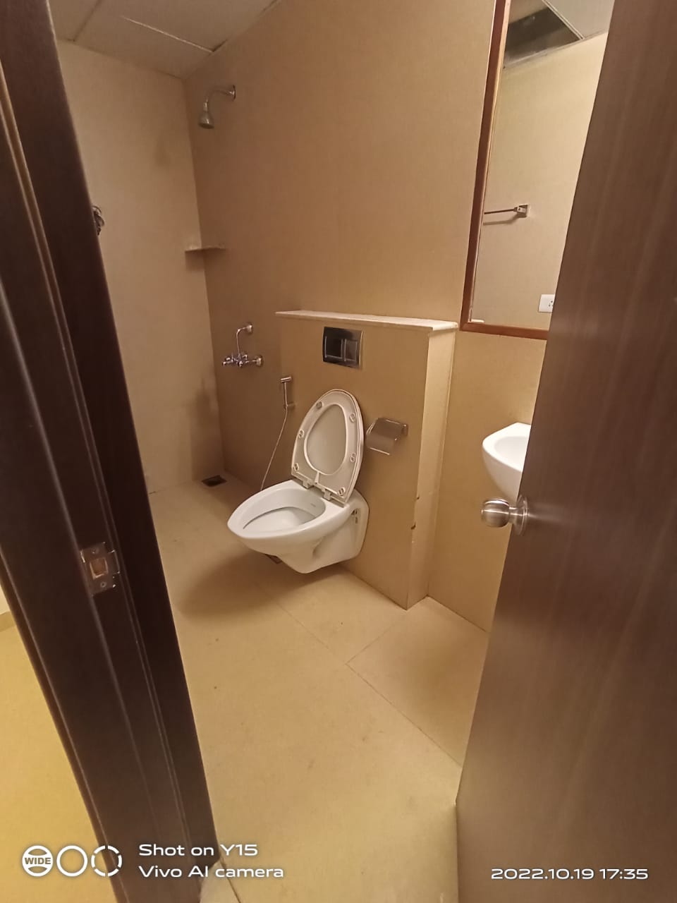 Luxury 4BHK 4200 sq ft residence at UKN Miraya Rose Available on Rent - Image 3