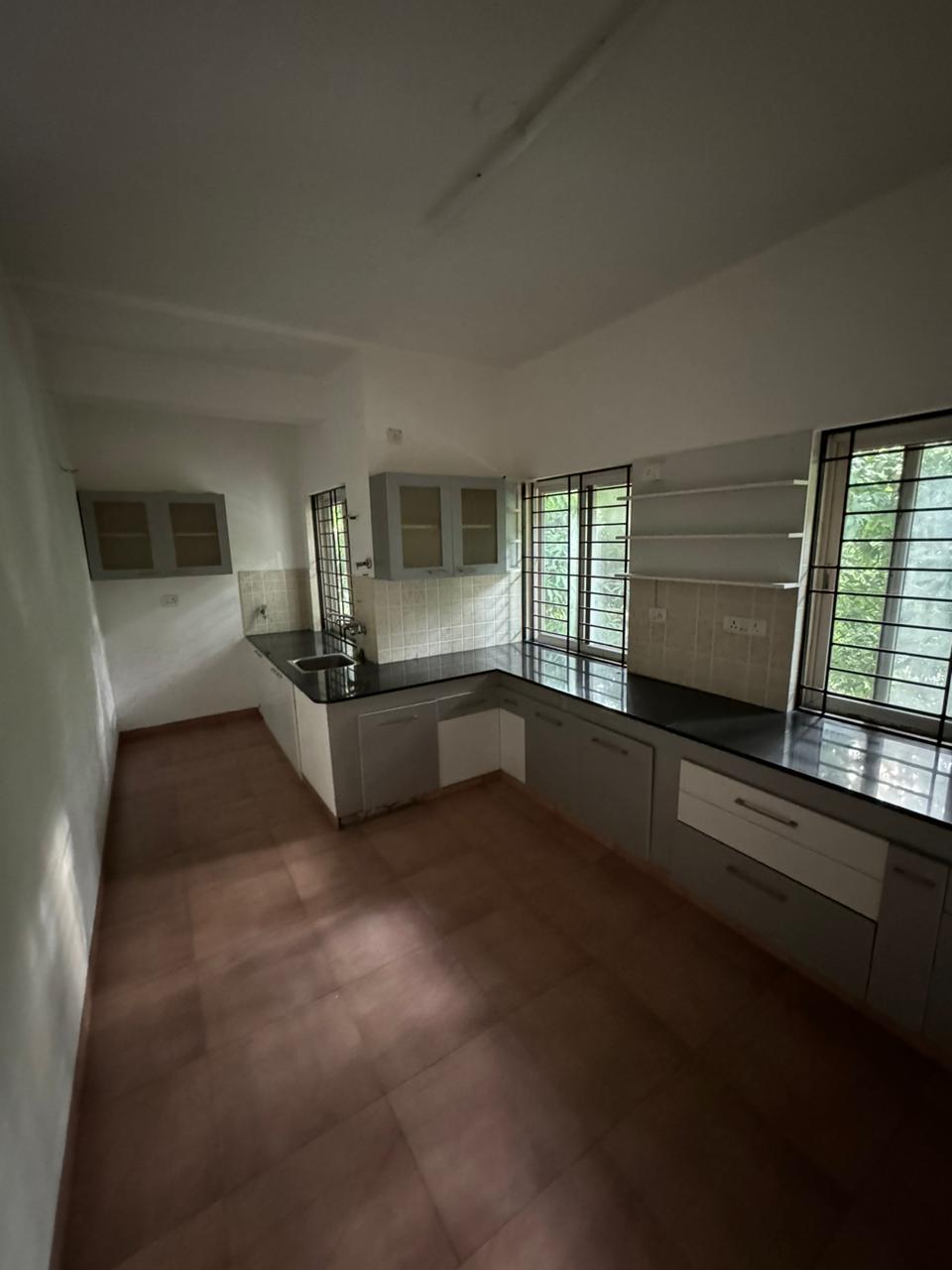 M2 Consultants present 2250 Sq Ft FLAT FOR SALE –MG Road - Image 4