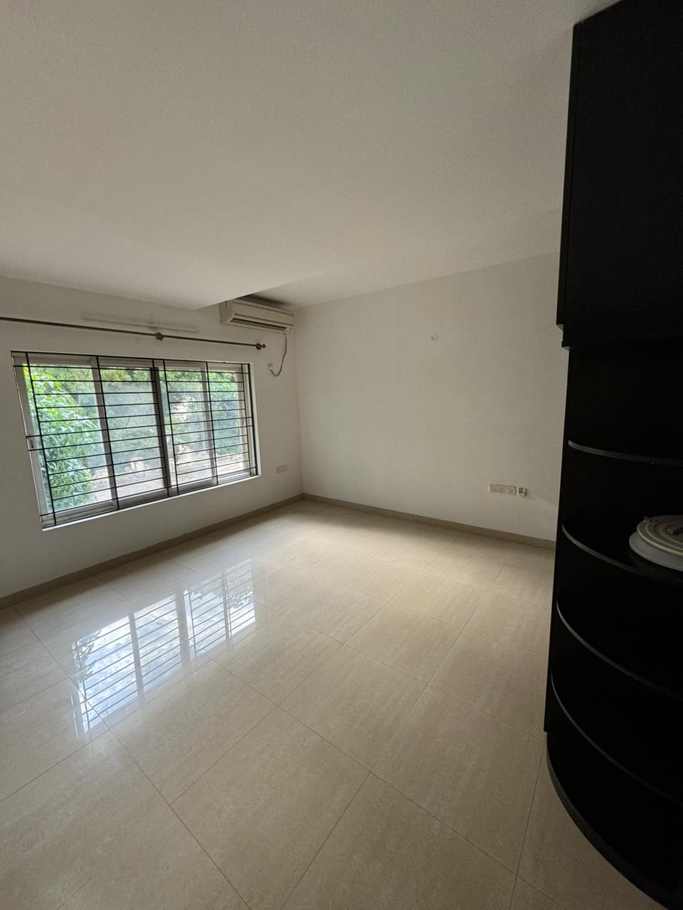 M2 Consultants present 2250 Sq Ft FLAT FOR SALE –MG Road - Image 8