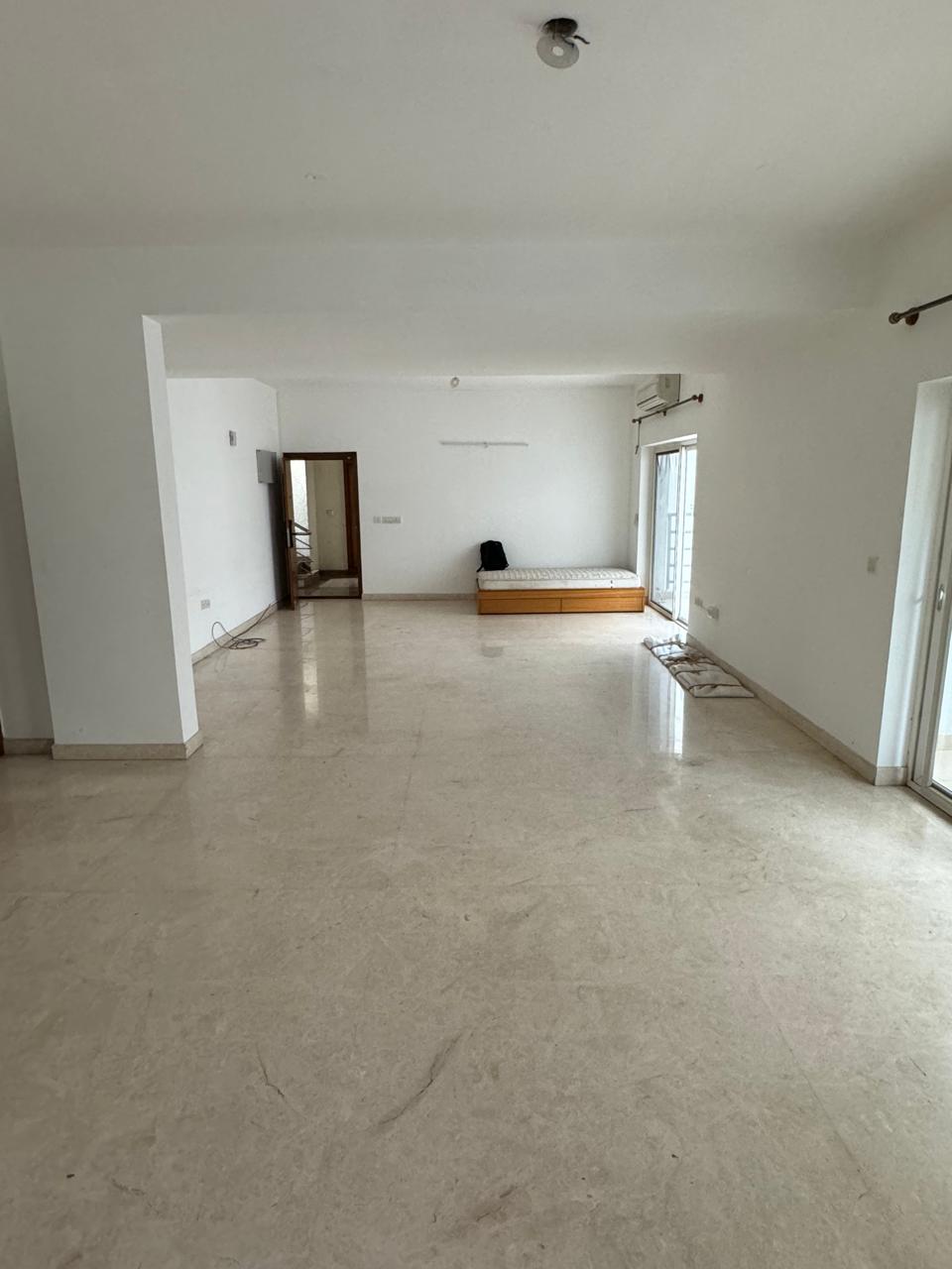 M2 Consultants present 2250 Sq Ft FLAT FOR SALE –MG Road - Image 9