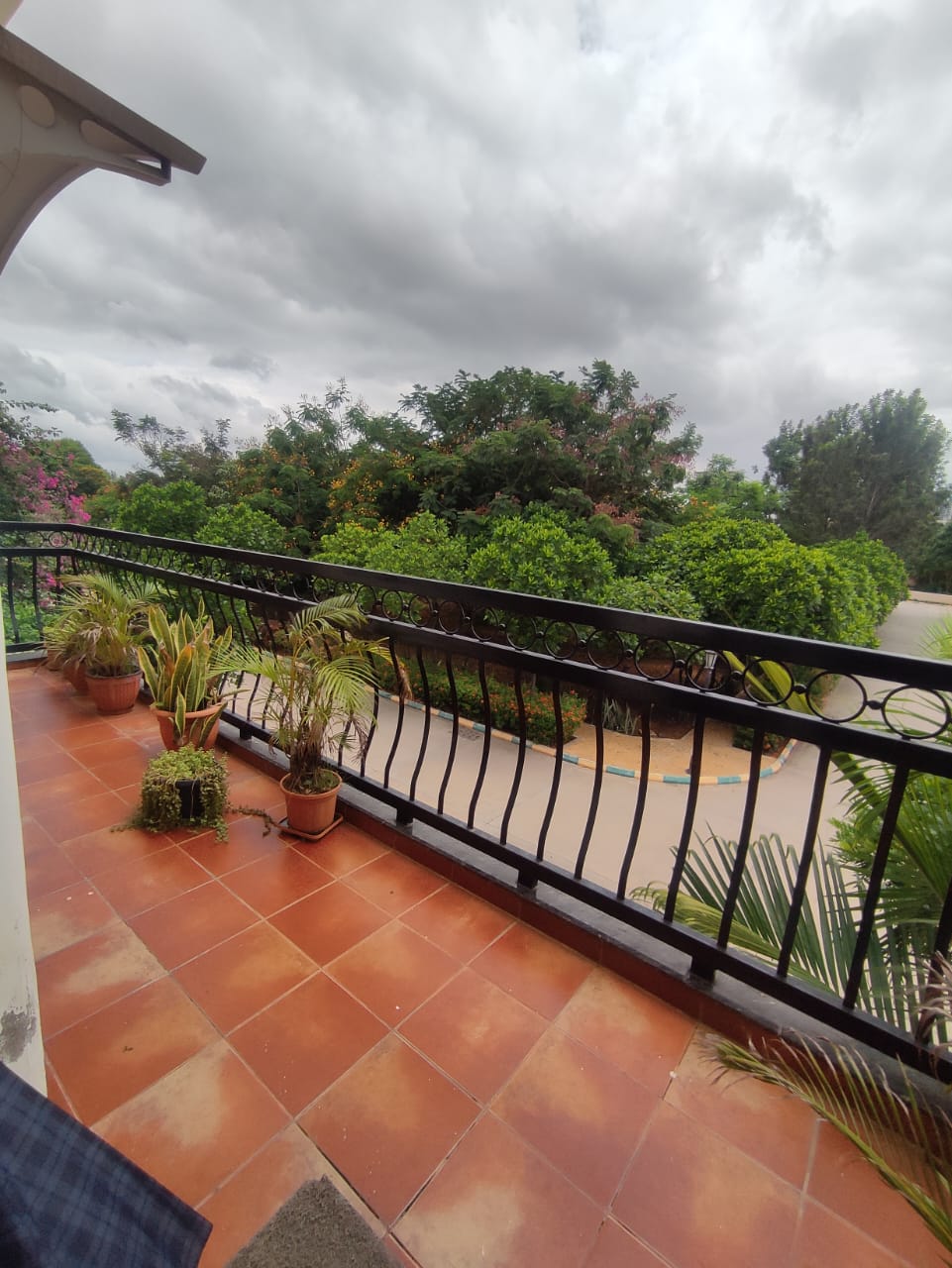 Spacious 4 BHK Rental Property in Prestige Lakeside Habitat, Whitefield | 5 Baths, 4033 sqft - Image 5