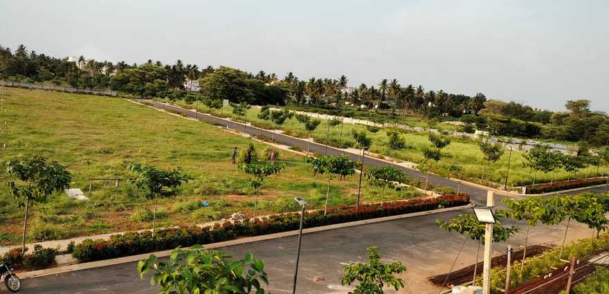Yelahanka Extension | Premium North East Corner Plot | 1,223 Sq. Ft. 1