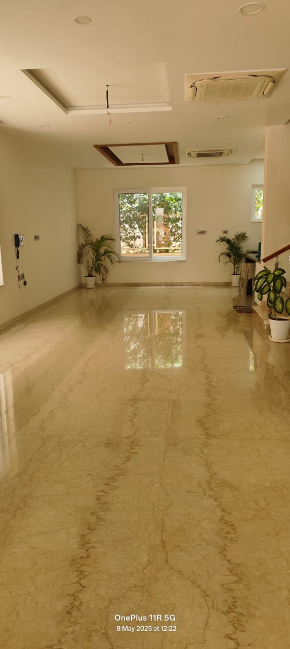 Premium 5 BHK Property for Sale in the serene AECS Layout | 6 Baths, 4600 sqft - Property in Bangalore