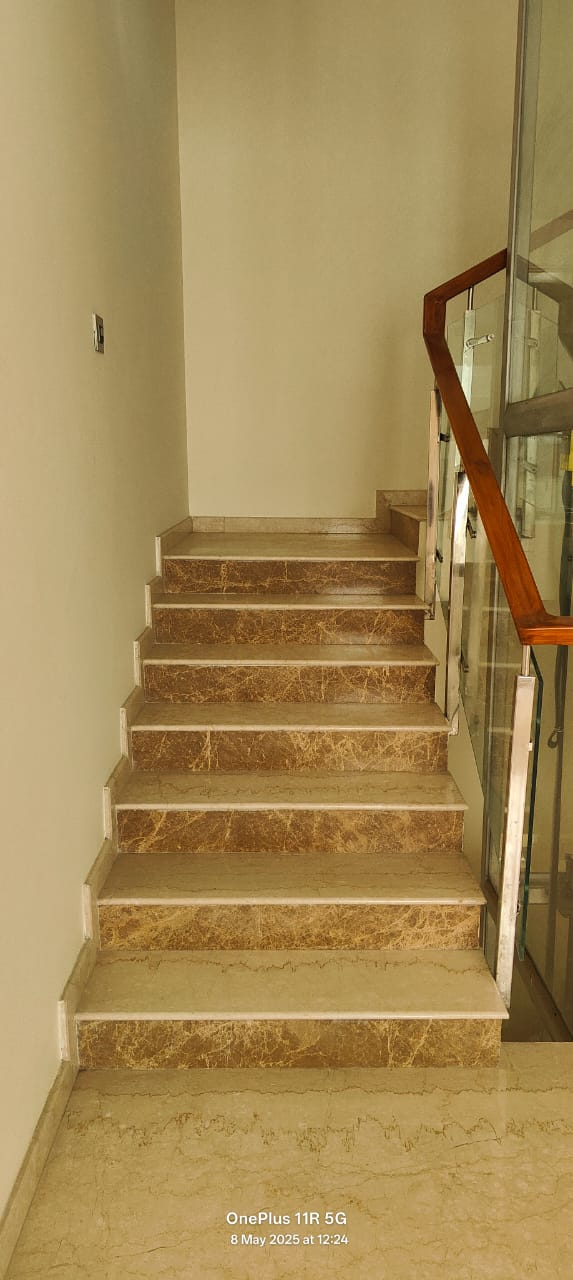 Premium 5 BHK Property for Sale in the serene AECS Layout | 6 Baths, 4600 sqft - Image 4