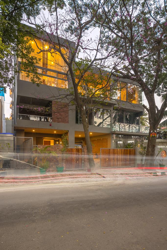 Elegant 7 BHK Property for Sale in Sadashivanagar | 5400 sqft - Image 2