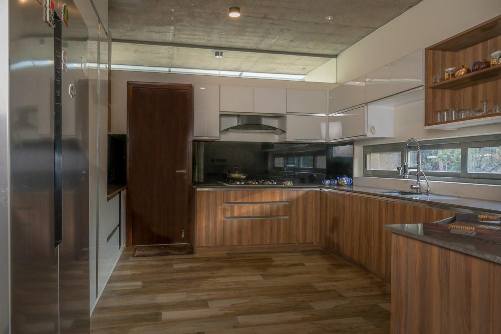 Elegant 7 BHK Property for Sale in Sadashivanagar | 5400 sqft - Image 4