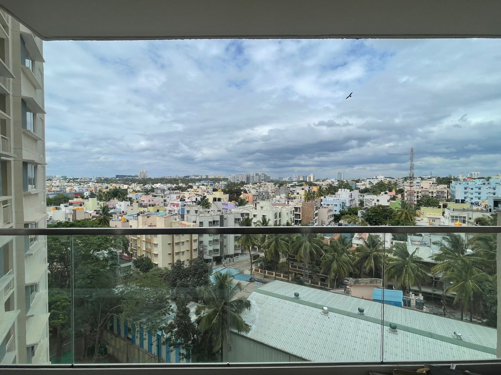 Spacious 4BHK Luxury Apartment for Rent in Prestige Fairfield - Image 2