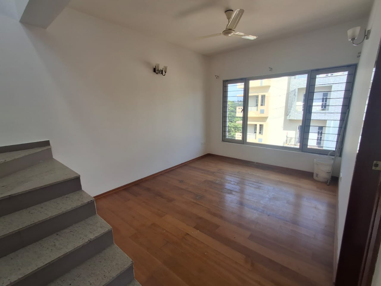 Duplex apartment with Private Terrace - Image 7