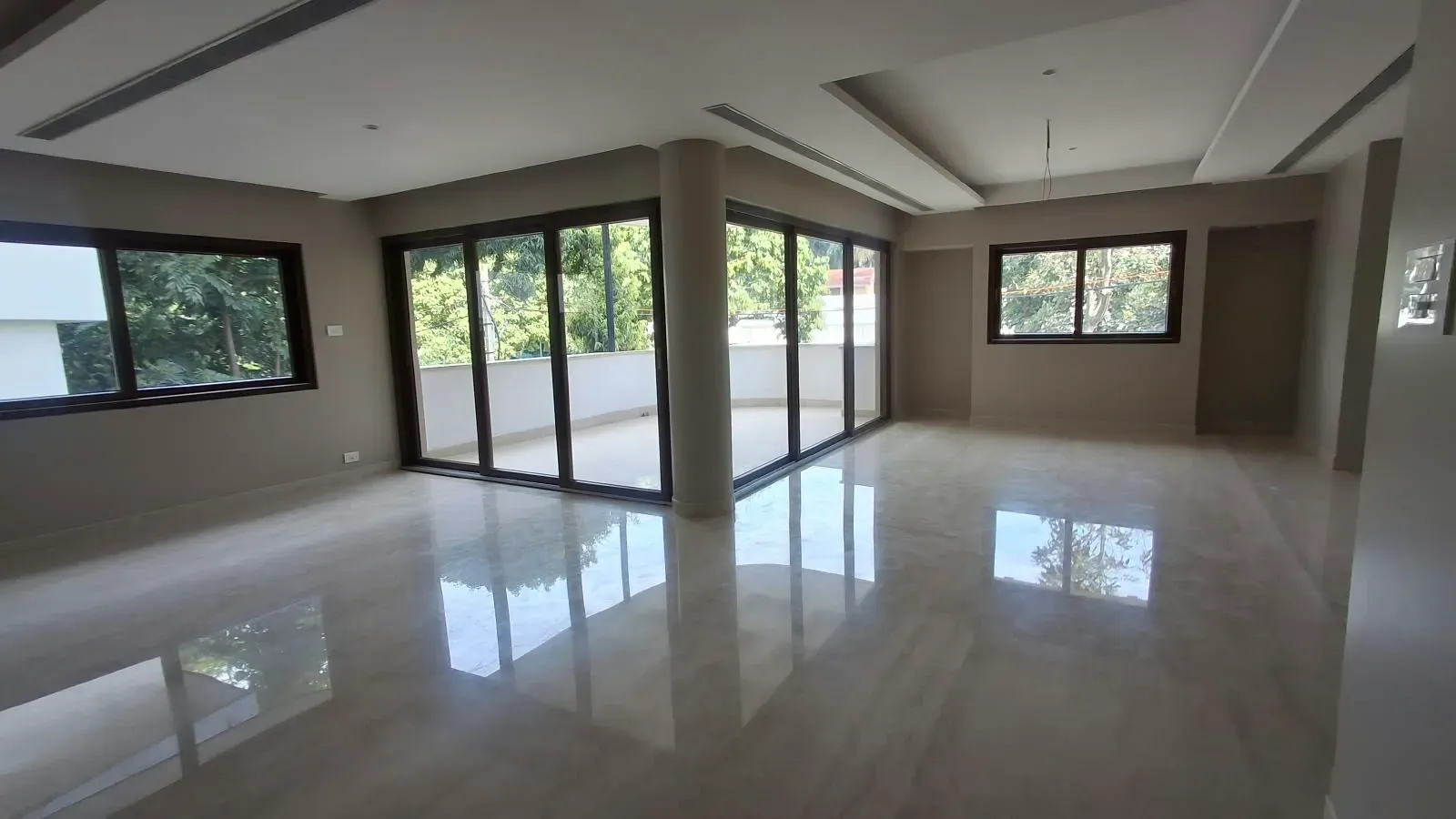 Spacious new 3 bedroom apartment off Cunningham Road | Vasant Nagar