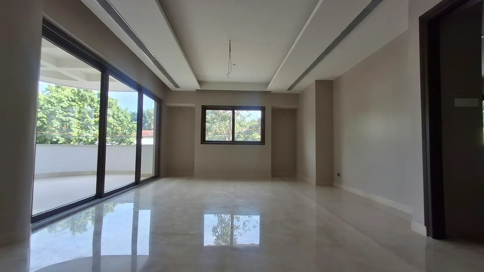 Spacious new 3 bedroom apartment off Cunningham Road | Vasant Nagar