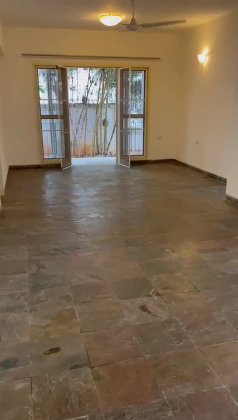 Premium 3BHK Flat At Indiranagar - Image 5