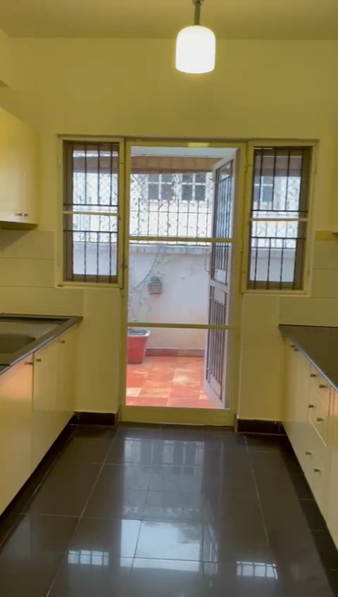 Premium 3BHK Flat At Indiranagar - Image 6