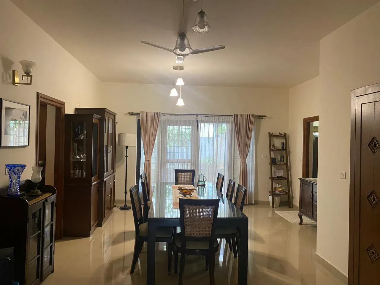 Sprawling Luxury 4 BHK Villa For Sale | 4,500 Sq. Ft. 4
