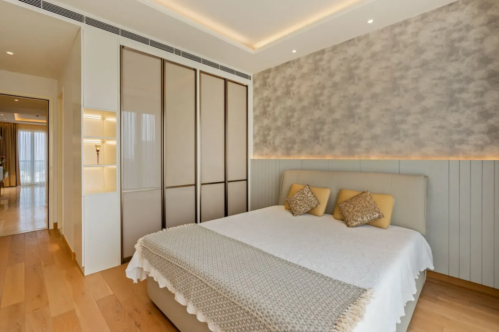 The Leela Residences, Bhartiya City | Ultra-Luxury 1BHK Designer Suite | 1177 Sq. Ft. 3