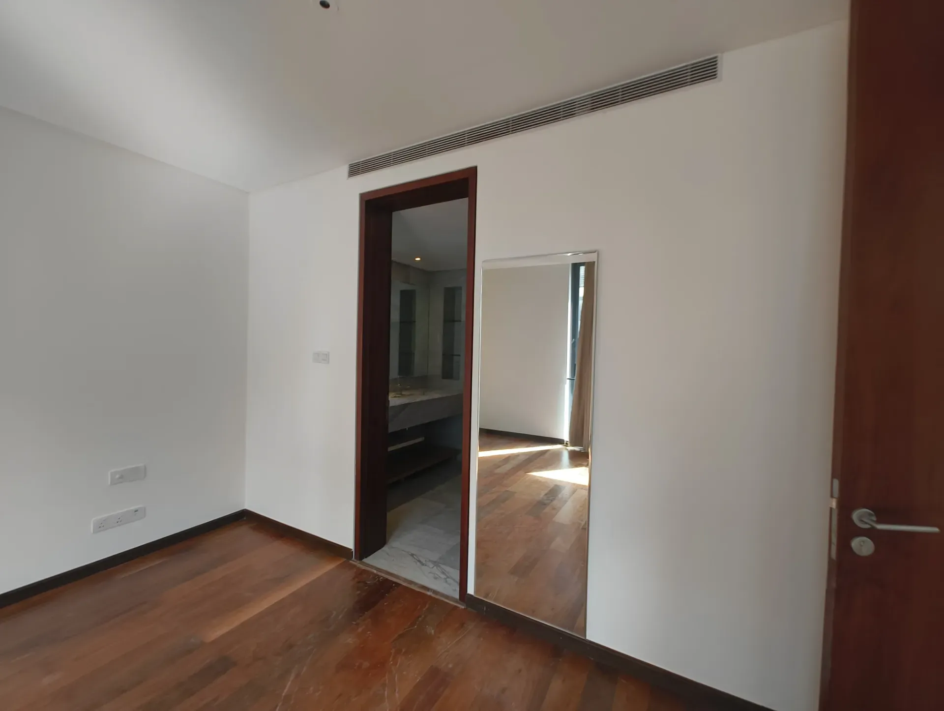 Embassy Boulevard | Ultra-Luxury Willow Type Villa | 4000 Sq. Ft. 5