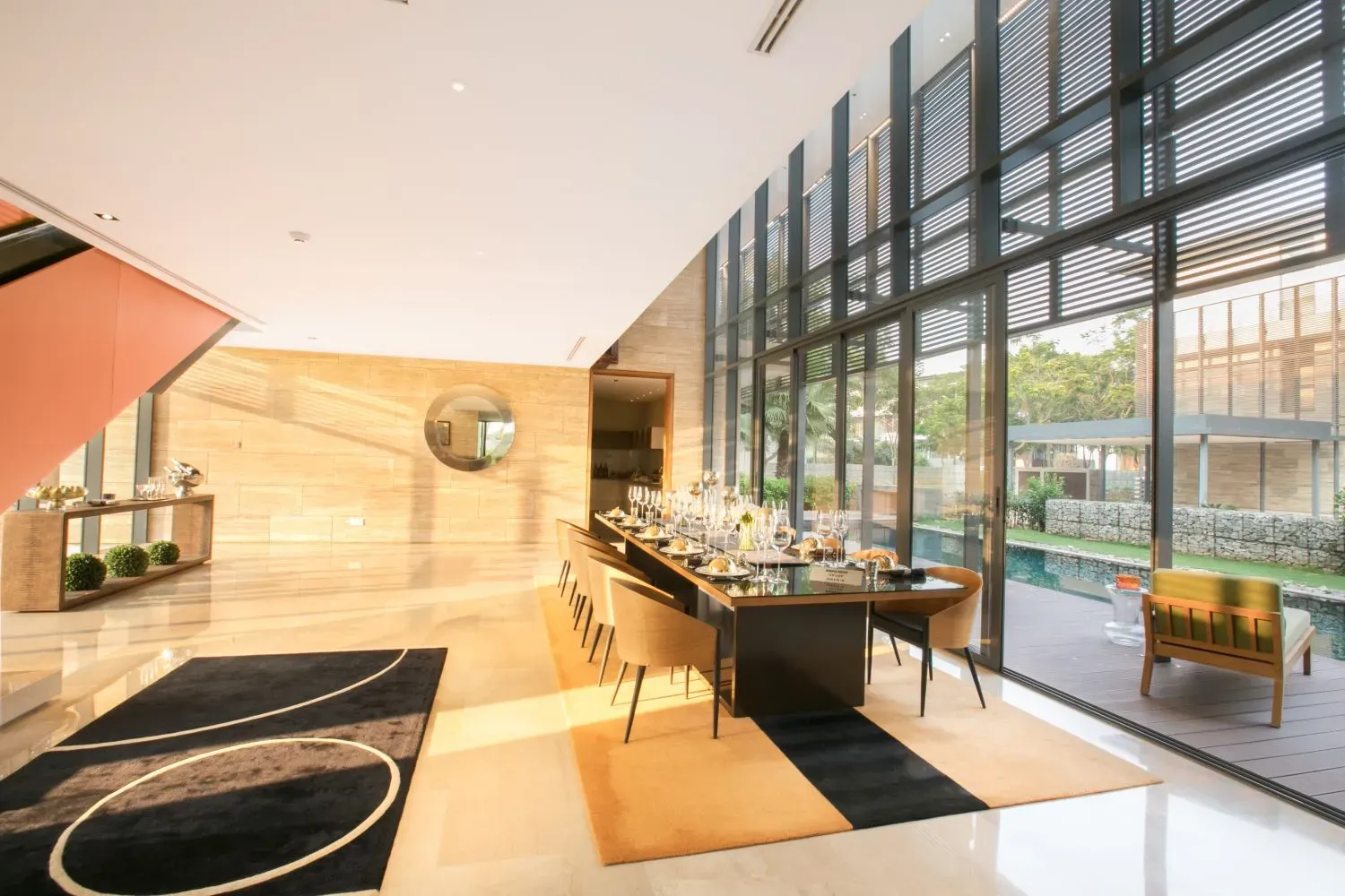 Embassy Boulevard | Ultra-Luxury Silver Oak Villa | 7,350 Sq. Ft.