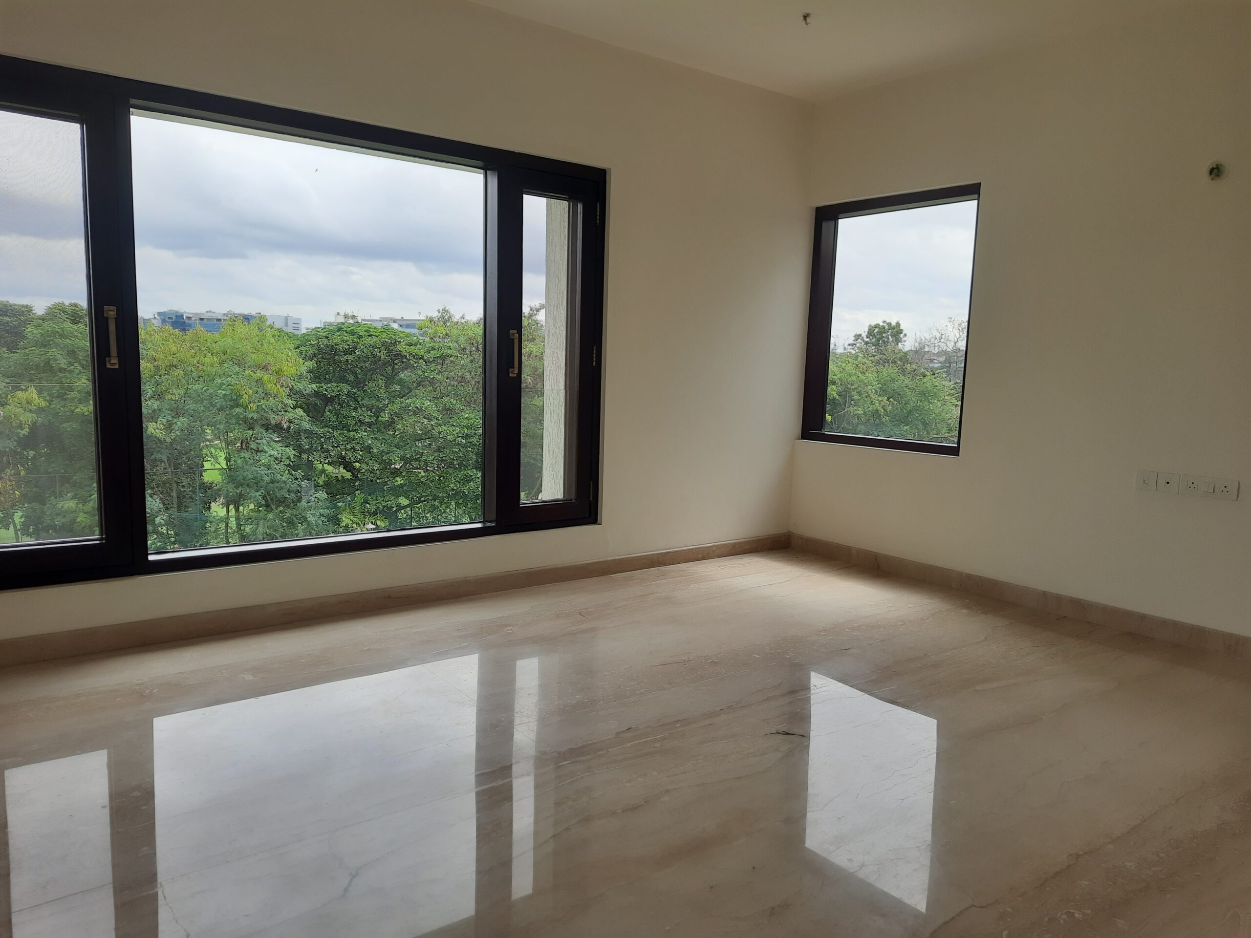 Embassy Grove - BrokerInBlue - Image 17